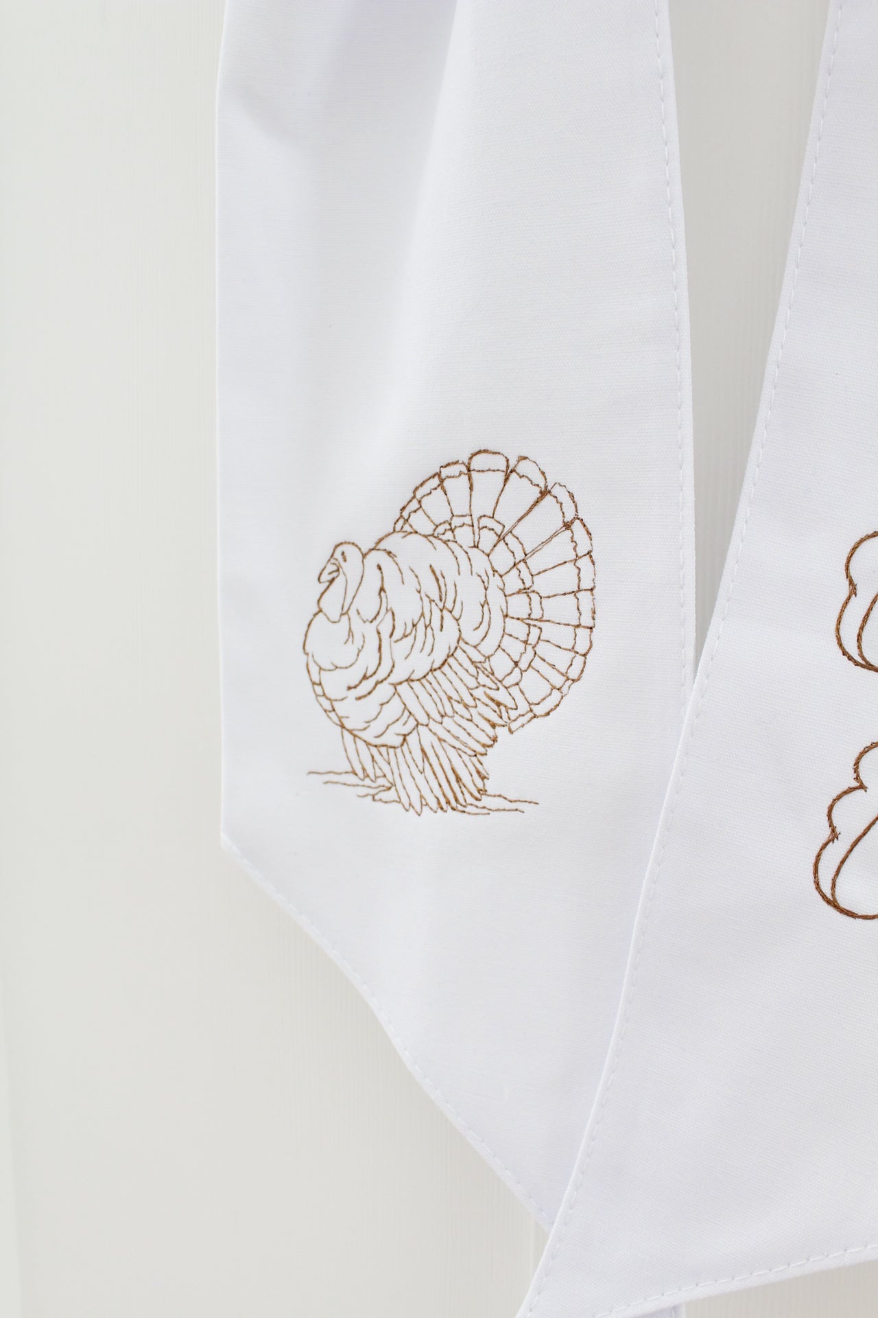 Turkey Scallop Wreath Sash