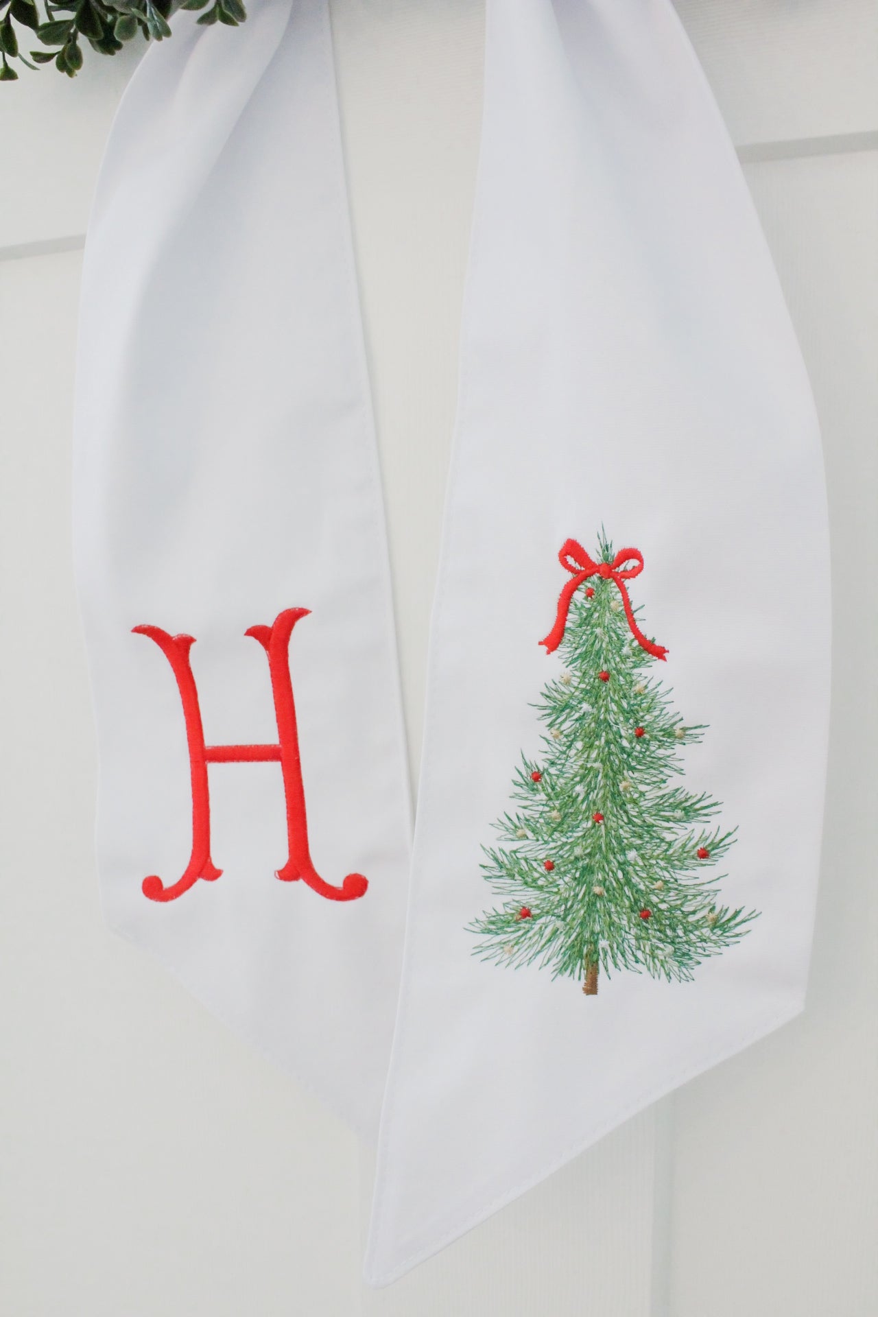 Christmas Tree Wreath Sash